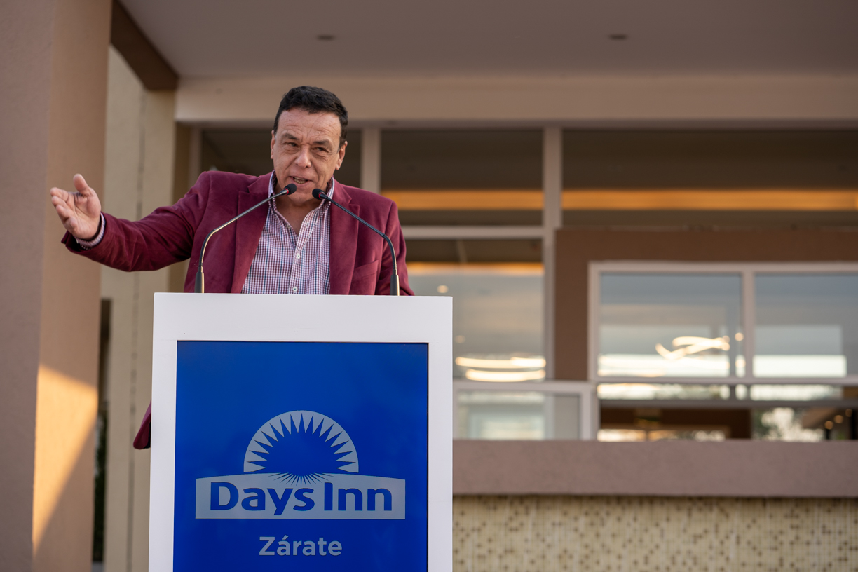 Apertura Days Inn Zarate-80